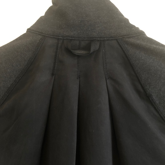 Lululemon Jacket - Picture 6 of 7